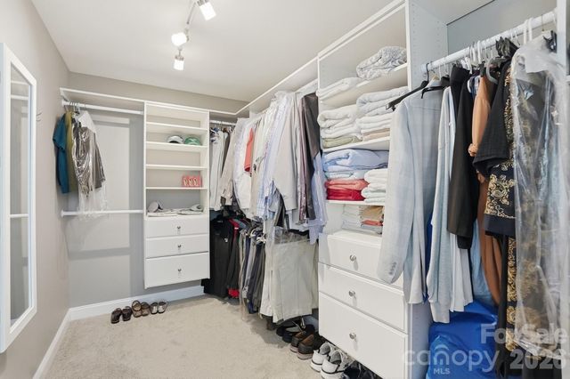 6326 Riverside Oaks Drive, Huntersville, NC 28078