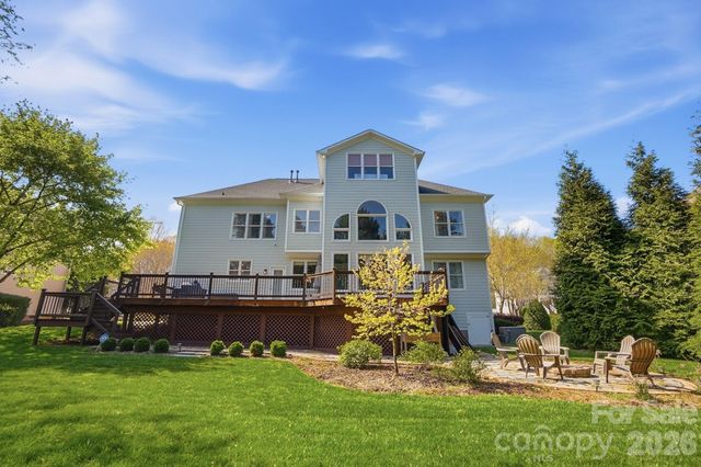 6326 Riverside Oaks Drive, Huntersville, NC 28078