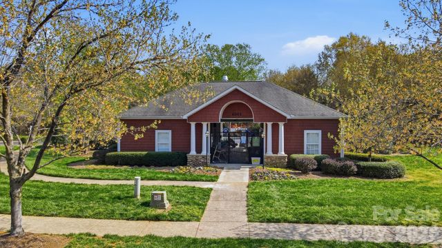 6326 Riverside Oaks Drive, Huntersville, NC 28078