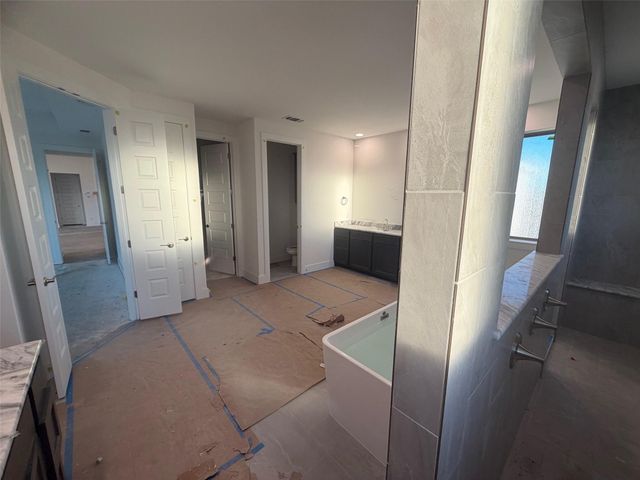 2869 Honeywood DR, Leander, TX 78641