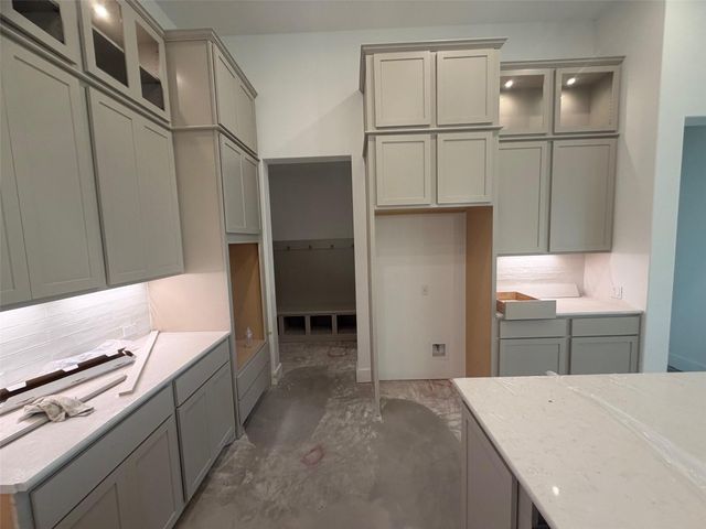 2869 Honeywood DR, Leander, TX 78641