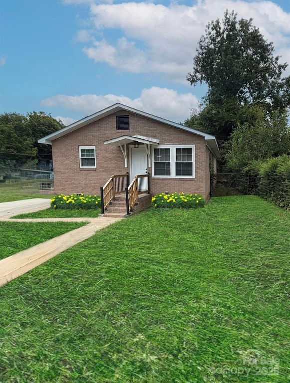 436 Clinton Avenue, Lancaster, SC 29720