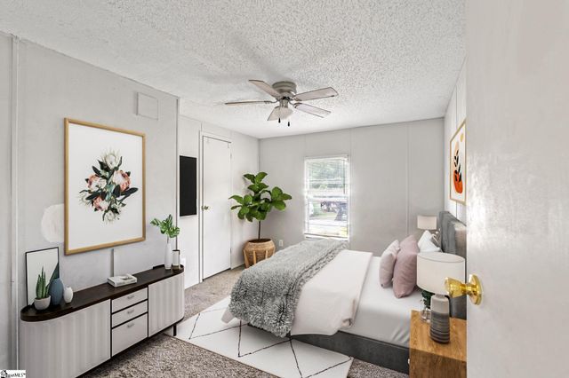 9 Natick Drive, Piedmont, SC 29673