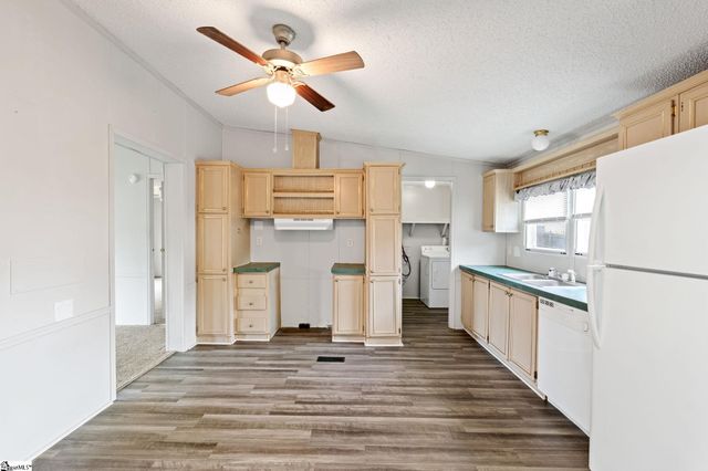 9 Natick Drive, Piedmont, SC 29673