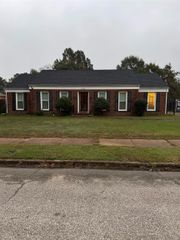 3016 EGAN DR, Memphis, TN 38115