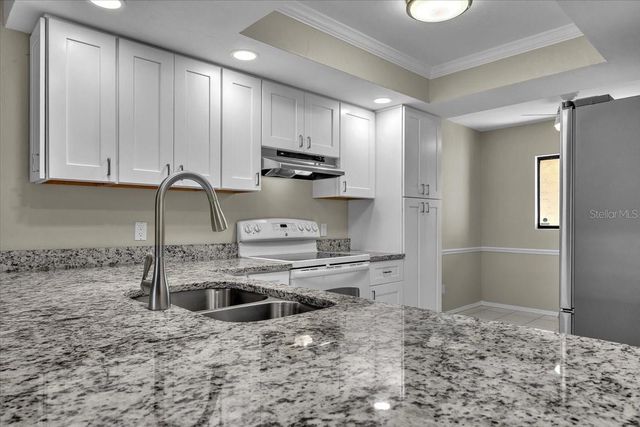 4719 SE 17TH PLACE 105, Cape Coral, FL 33904