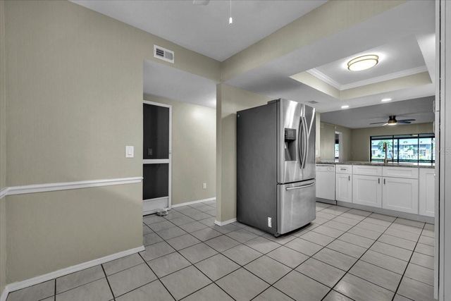 4719 SE 17TH PLACE 105, Cape Coral, FL 33904