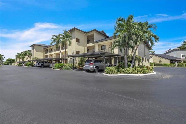 4719 SE 17TH PLACE 105, Cape Coral, FL 33904