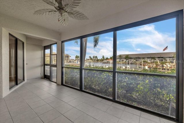 4719 SE 17TH PLACE 105, Cape Coral, FL 33904