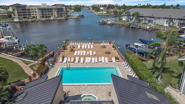 4719 SE 17TH PLACE 105, Cape Coral, FL 33904