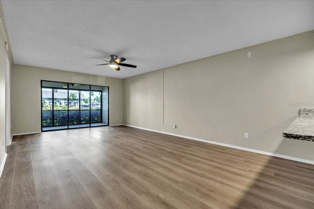 4719 SE 17TH PLACE 105, Cape Coral, FL 33904
