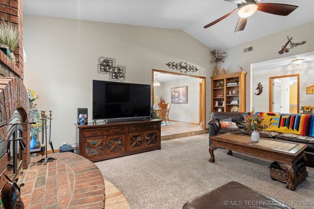 145 Cross Creek, Lone Grove, OK 73401