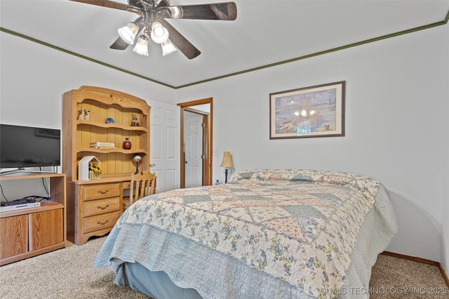 145 Cross Creek, Lone Grove, OK 73401