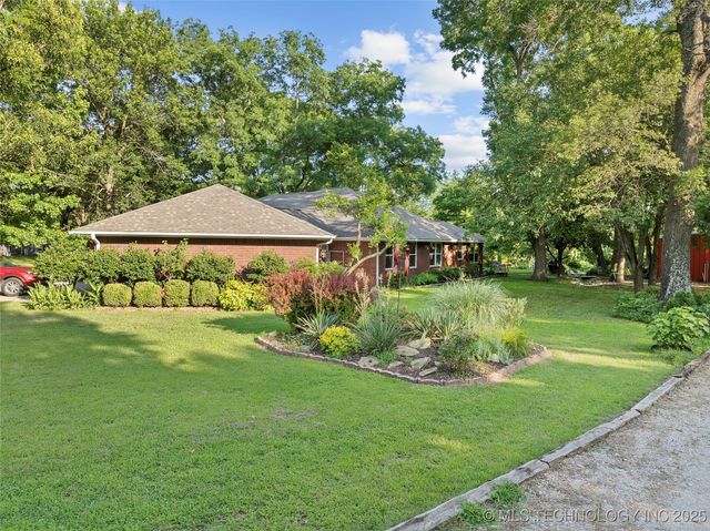 145 Cross Creek, Lone Grove, OK 73401