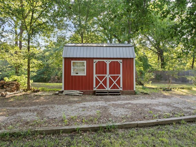145 Cross Creek, Lone Grove, OK 73401