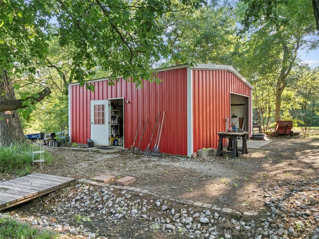 145 Cross Creek, Lone Grove, OK 73401