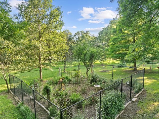 145 Cross Creek, Lone Grove, OK 73401