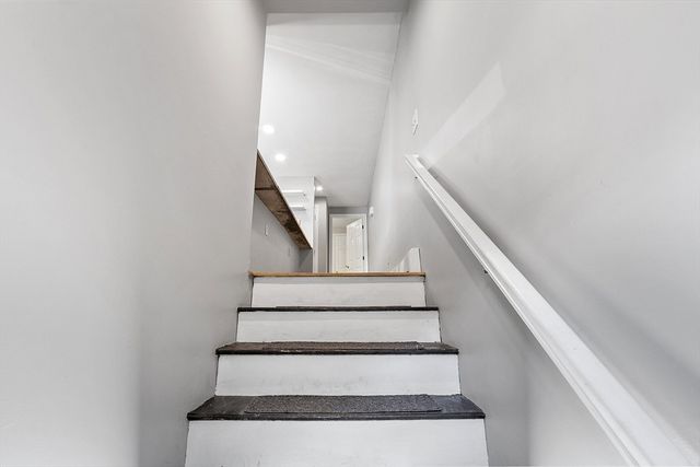 13 Berrington Rd 13, Leominster, MA 01453