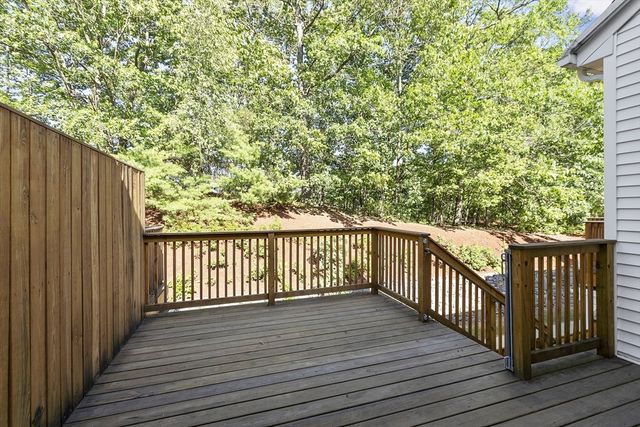 13 Berrington Rd 13, Leominster, MA 01453