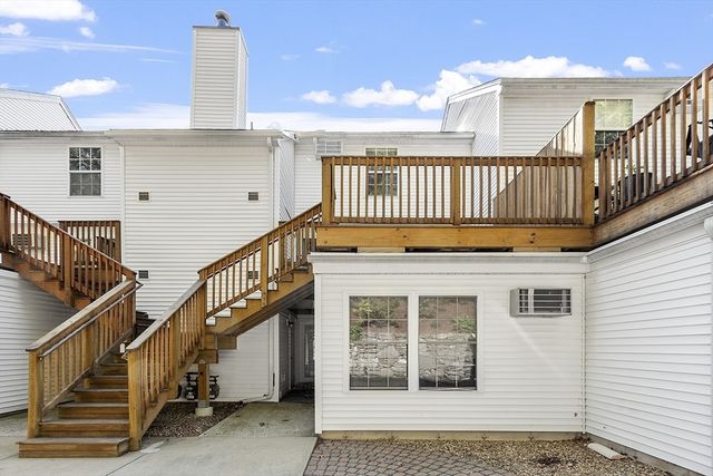 13 Berrington Rd 13, Leominster, MA 01453