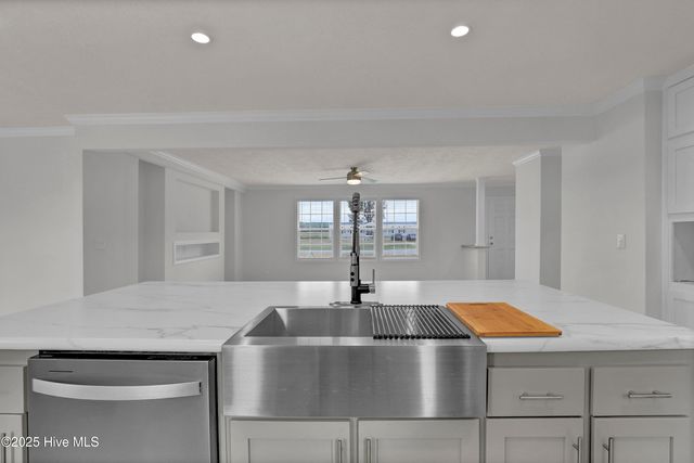 134 Sand Ridge Drive, Beulaville, NC 28518