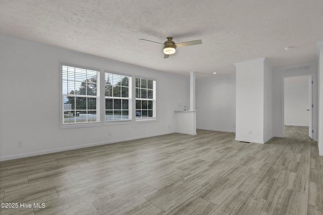 134 Sand Ridge Drive, Beulaville, NC 28518