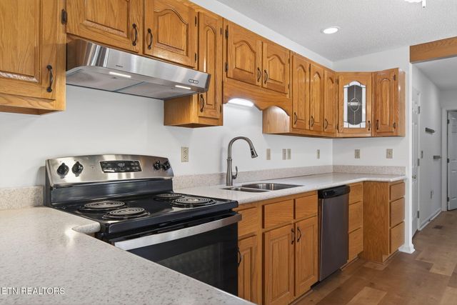 327 Robin Hood Drive, Crossville, TN 38555