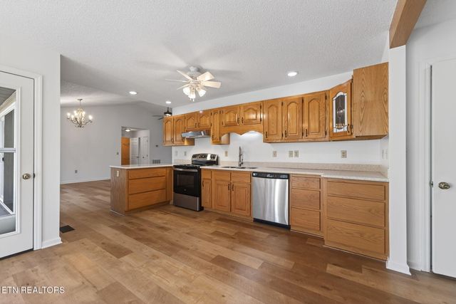 327 Robin Hood Drive, Crossville, TN 38555