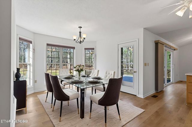 327 Robin Hood Drive, Crossville, TN 38555