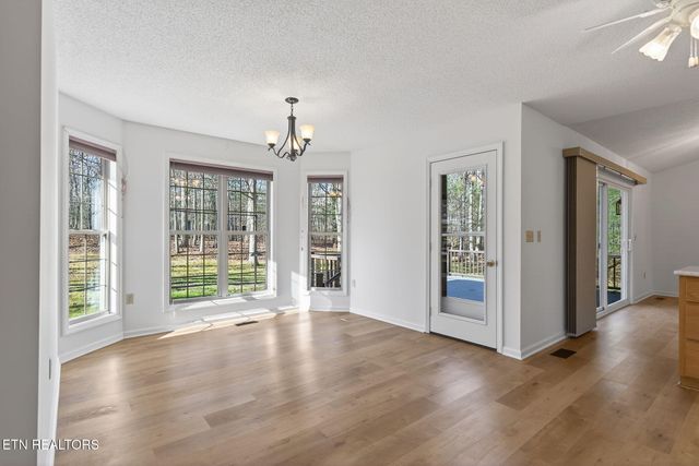 327 Robin Hood Drive, Crossville, TN 38555