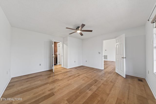 327 Robin Hood Drive, Crossville, TN 38555