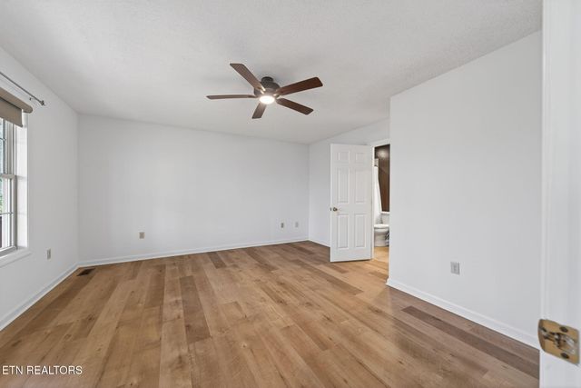 327 Robin Hood Drive, Crossville, TN 38555