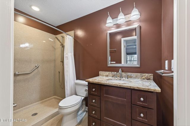 327 Robin Hood Drive, Crossville, TN 38555