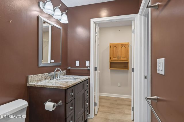 327 Robin Hood Drive, Crossville, TN 38555