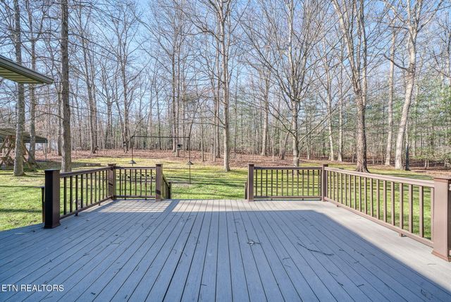 327 Robin Hood Drive, Crossville, TN 38555