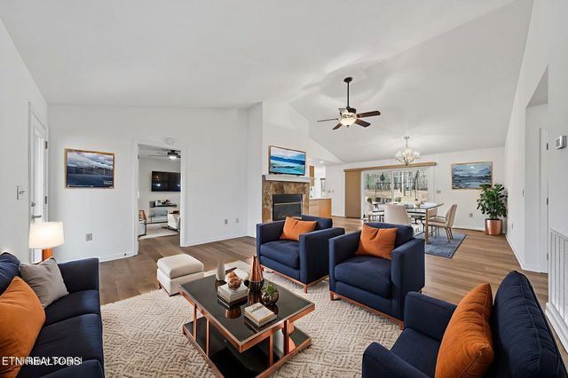 327 Robin Hood Drive, Crossville, TN 38555