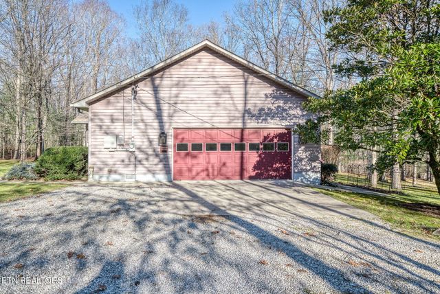 327 Robin Hood Drive, Crossville, TN 38555