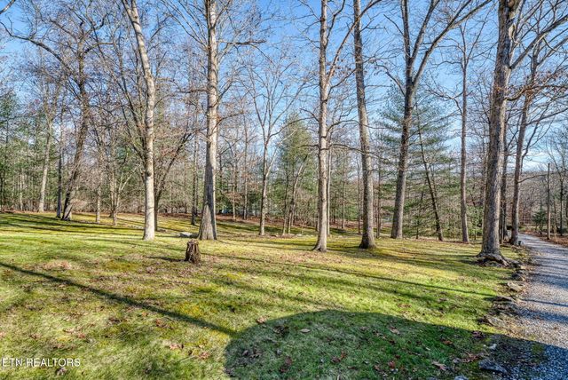 327 Robin Hood Drive, Crossville, TN 38555