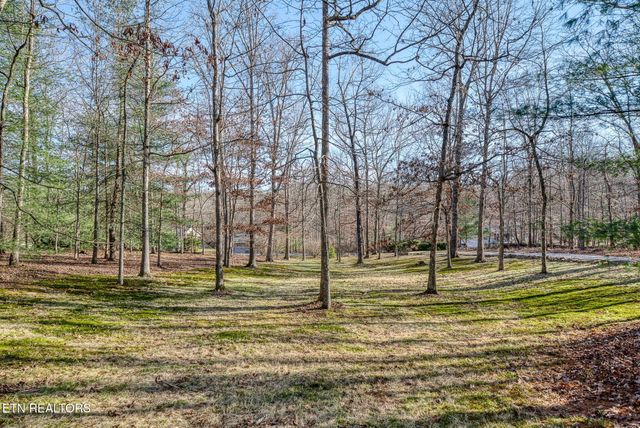 327 Robin Hood Drive, Crossville, TN 38555