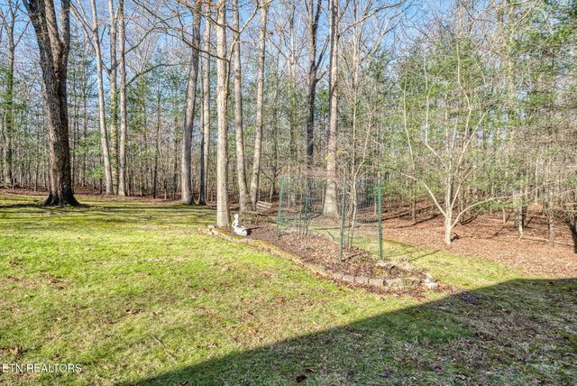 327 Robin Hood Drive, Crossville, TN 38555