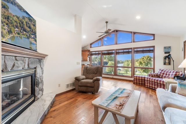 11735 N Waldron Road, Somerset Twp, MI 49249