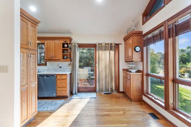 11735 N Waldron Road, Somerset Twp, MI 49249