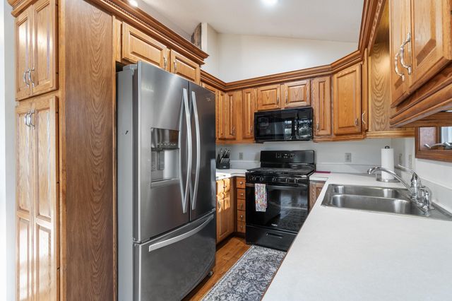 11735 N Waldron Road, Somerset Twp, MI 49249