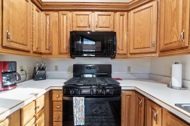 11735 N Waldron Road, Somerset Twp, MI 49249