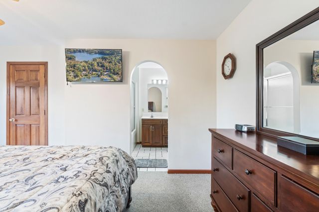 11735 N Waldron Road, Somerset Twp, MI 49249