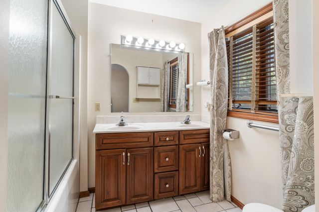 11735 N Waldron Road, Somerset Twp, MI 49249