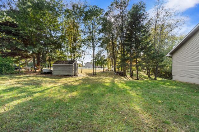 11735 N Waldron Road, Somerset Twp, MI 49249