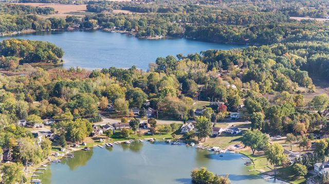 11735 N Waldron Road, Somerset Twp, MI 49249