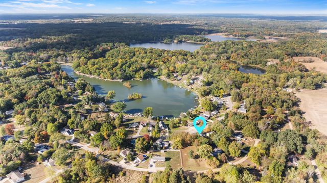 11735 N Waldron Road, Somerset Twp, MI 49249