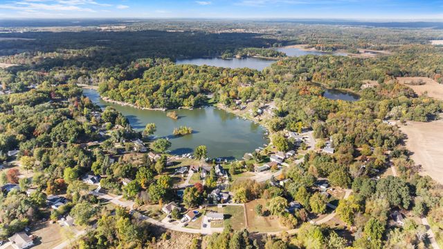 11735 N Waldron Road, Somerset Twp, MI 49249